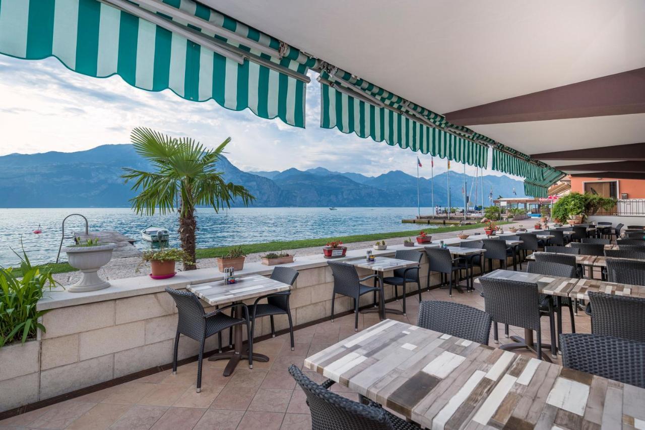 Hotel Nettuno Brenzone sul Garda Esterno foto