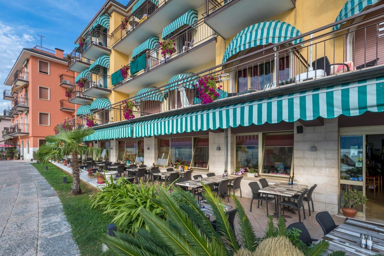 Hotel Nettuno Brenzone sul Garda Esterno foto