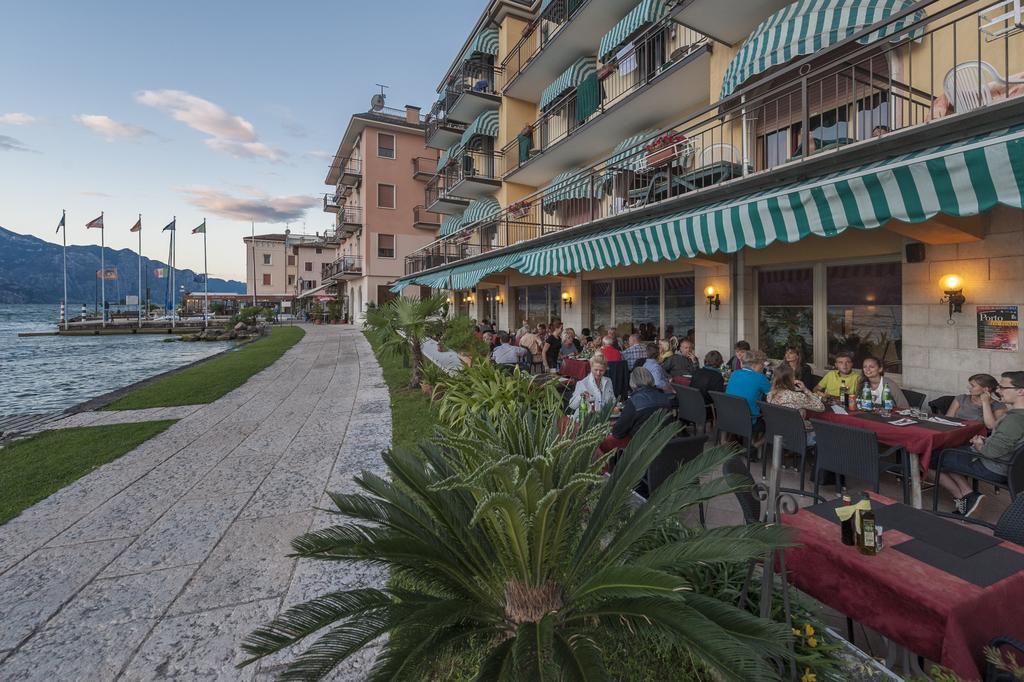 Hotel Nettuno Brenzone sul Garda Esterno foto