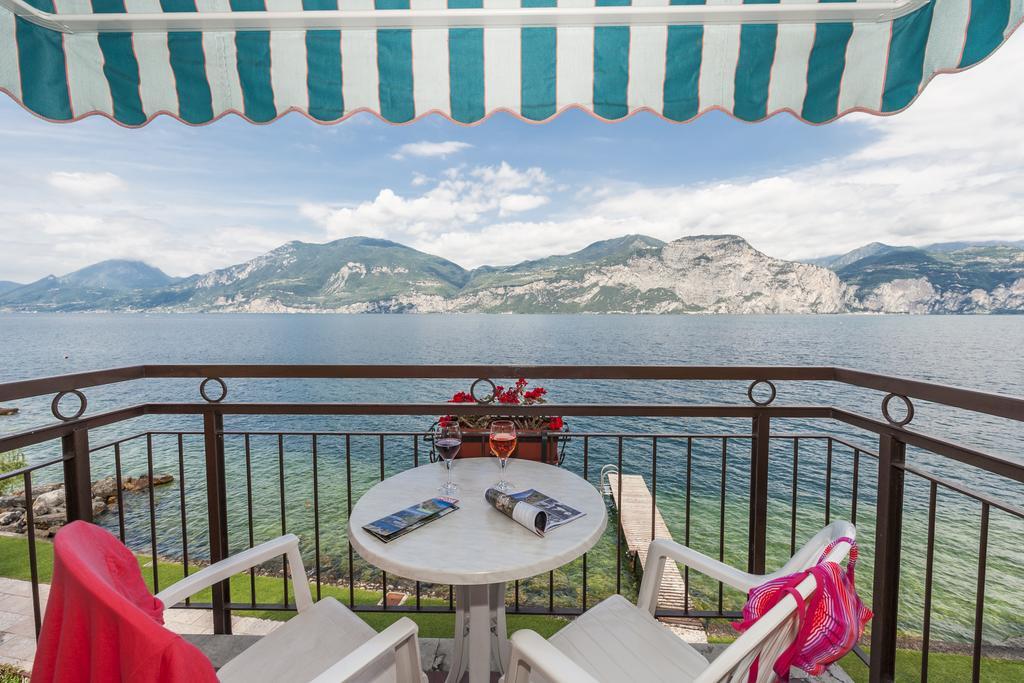 Hotel Nettuno Brenzone sul Garda Esterno foto